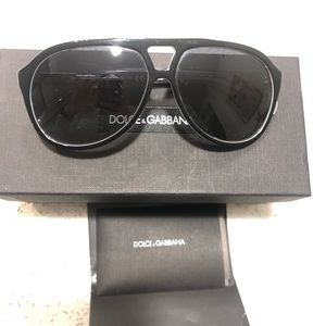 ‼️‼️SOLD ‼️‼️Dulce & Gabbana s